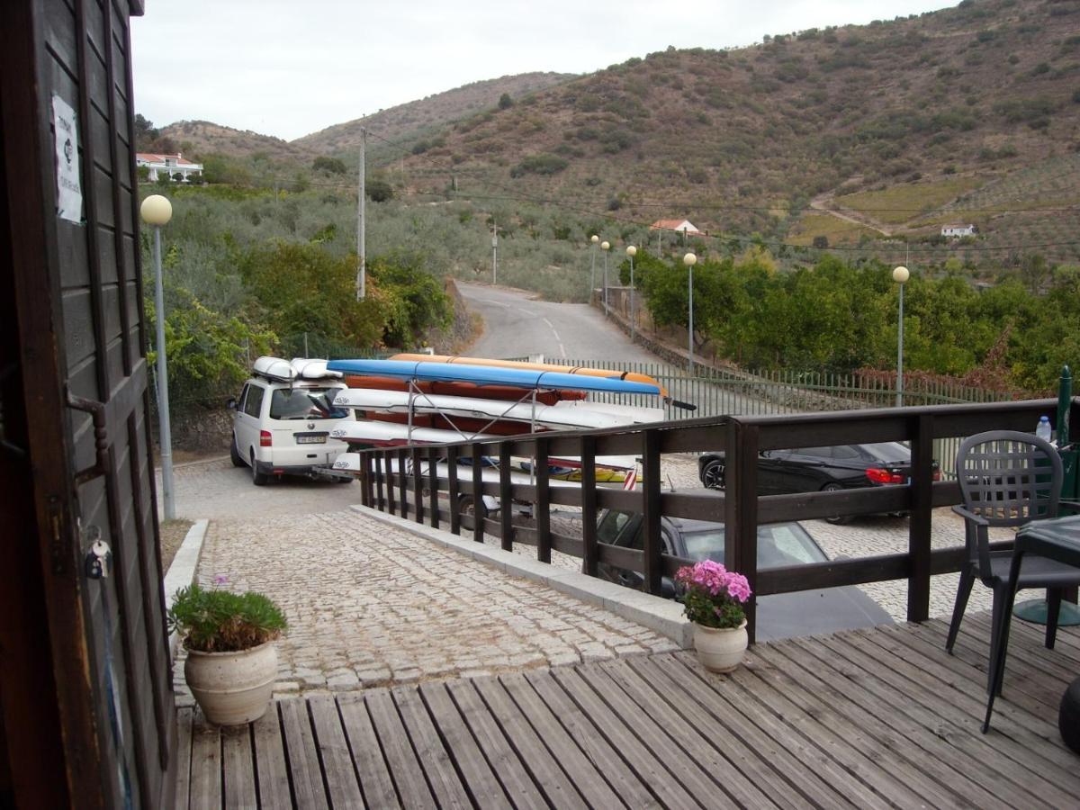 Вилла Moradias Do Douro Internacional Фрейшу-ди-Эшпада-а-Синта Экстерьер фото