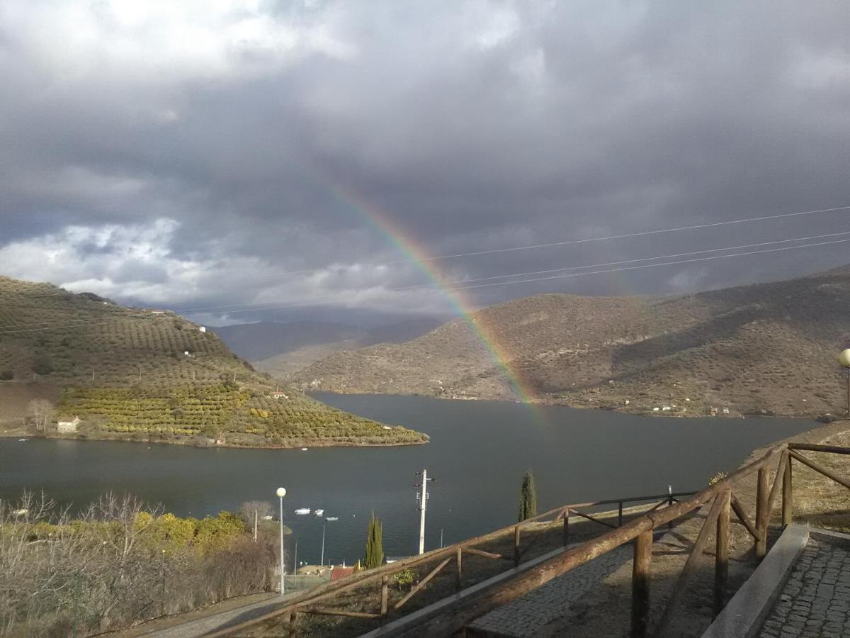 Вилла Moradias Do Douro Internacional Фрейшу-ди-Эшпада-а-Синта Экстерьер фото