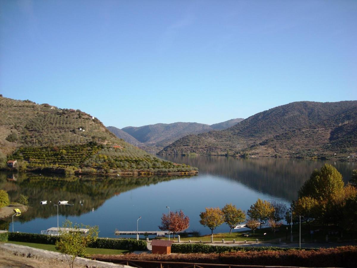 Вилла Moradias Do Douro Internacional Фрейшу-ди-Эшпада-а-Синта Экстерьер фото