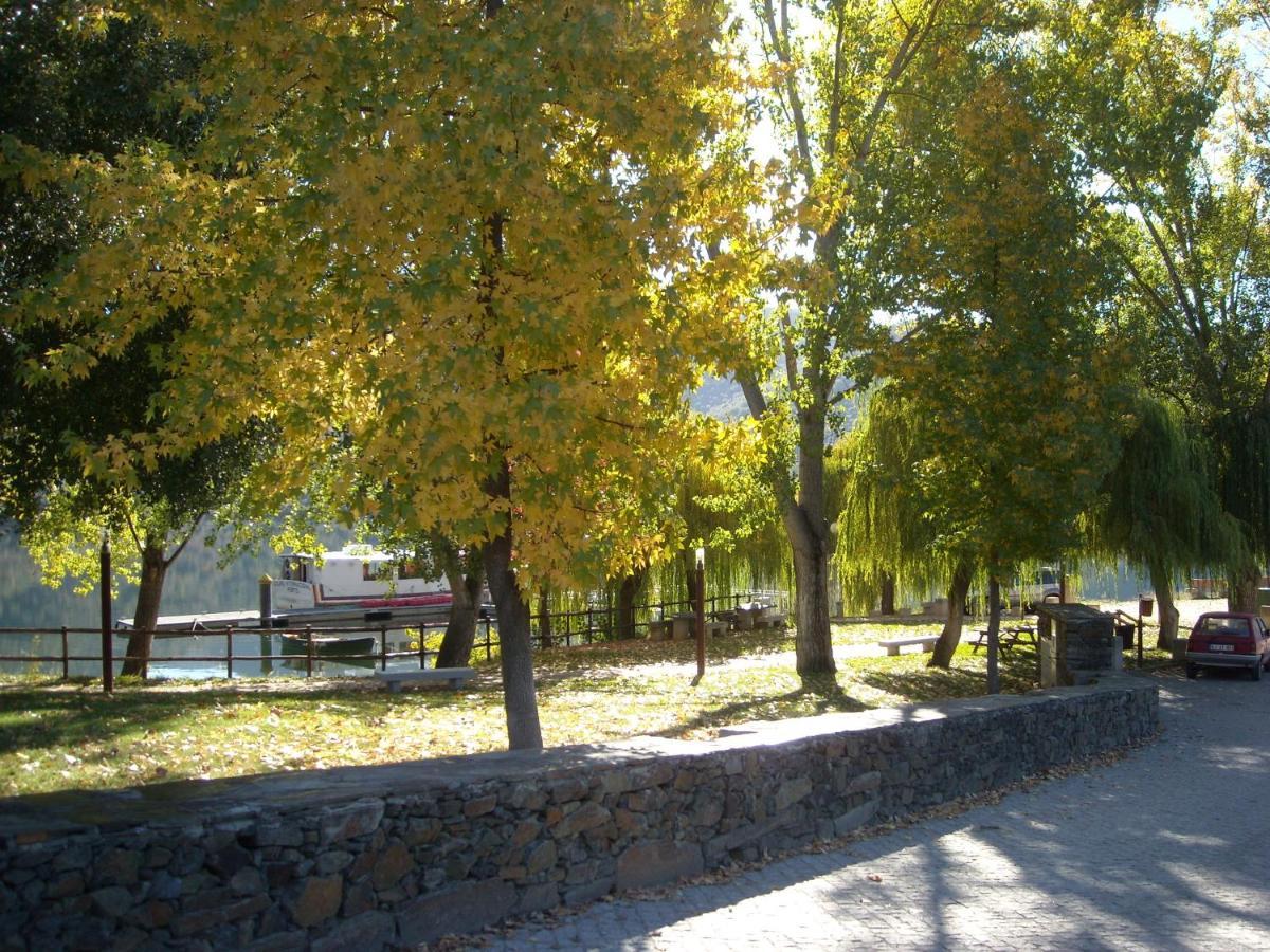 Вилла Moradias Do Douro Internacional Фрейшу-ди-Эшпада-а-Синта Экстерьер фото